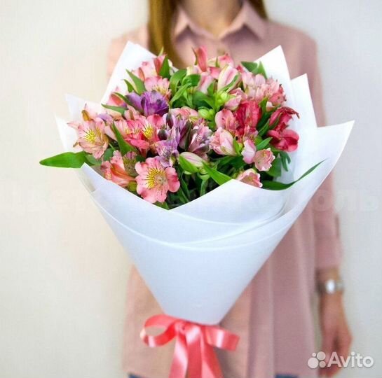 Букет цветов Альстромерия