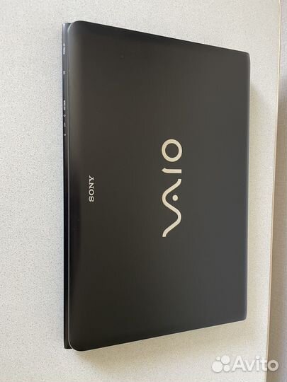 Ноутбук sony vaio 17,3