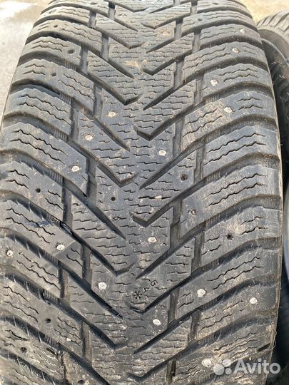 Nokian Tyres Hakkapeliitta 8 SUV 285/60 R18 116T