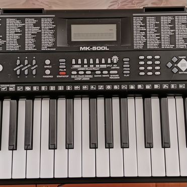 Синтезатор