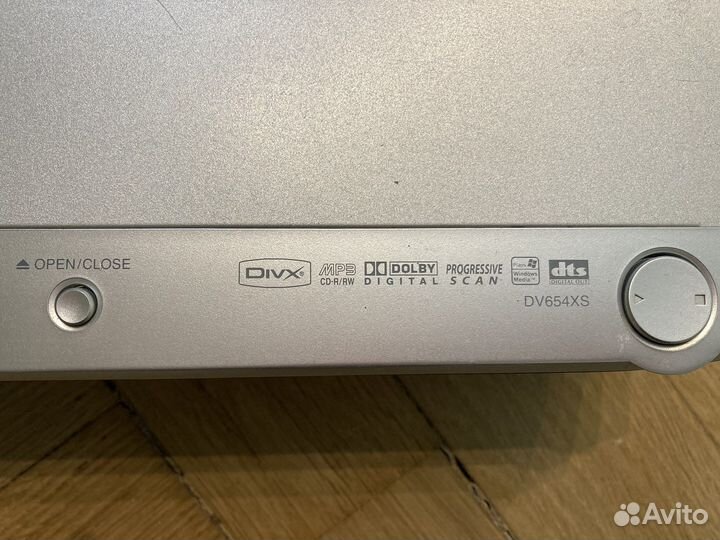 DVD плеер LG DV645XS