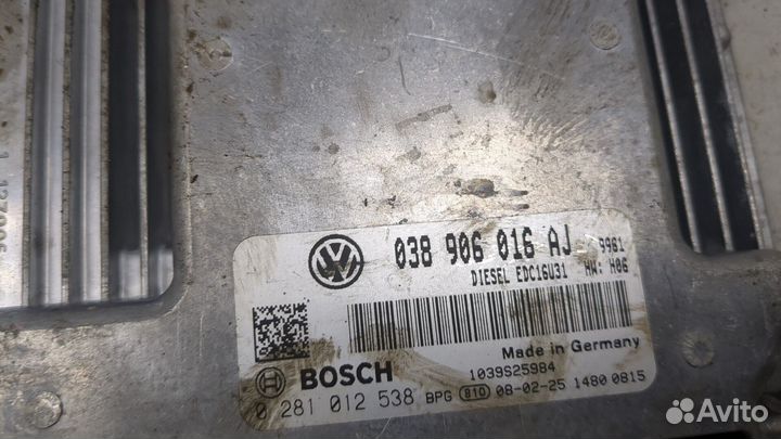 Блок управления двигателем Volkswagen Transporter 5
