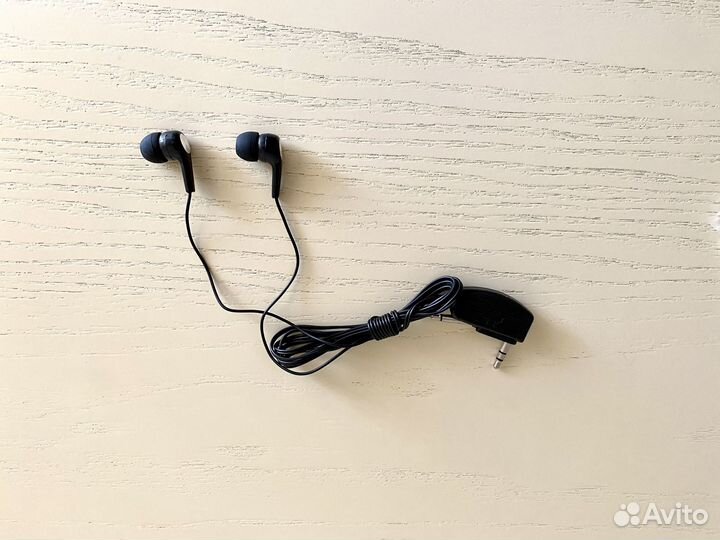 Наушники новые