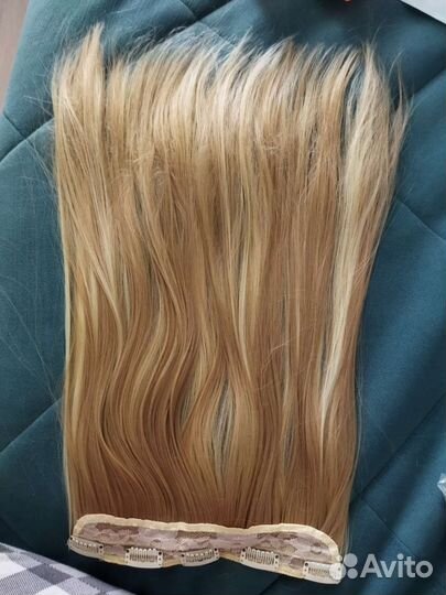 Волосы на заколках искусственные