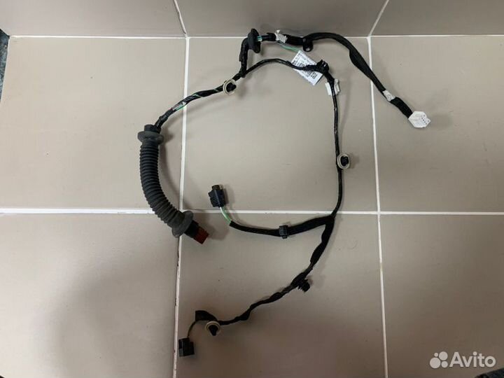 Проводка двери задняя правая Renault Duster 2