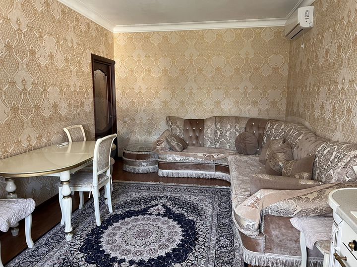 1-к. квартира, 54 м², 1/5 эт.