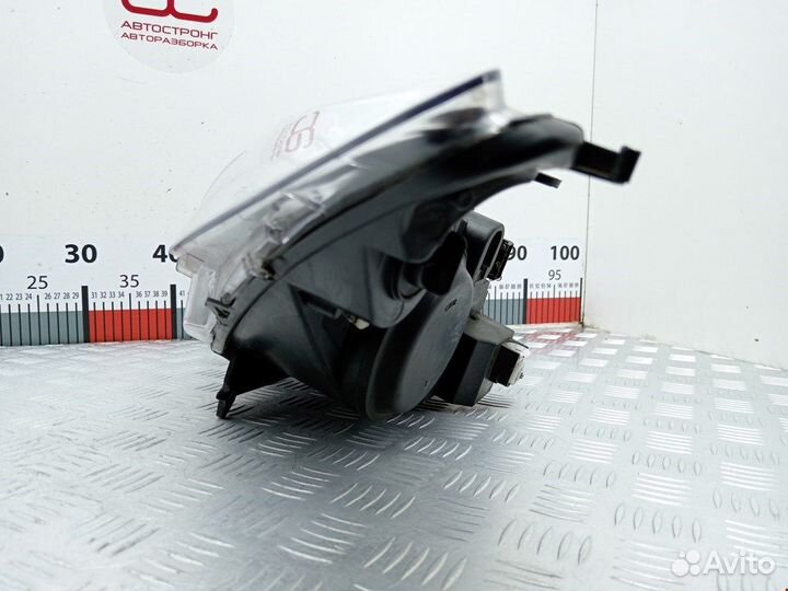 Фара передняя для Peugeot-Citroen 307 20B224