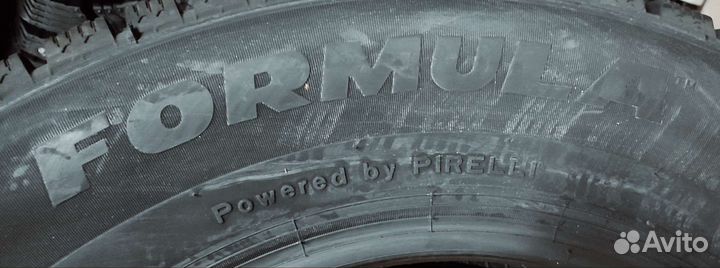 Pirelli Formula Ice 215/65 R16 98T