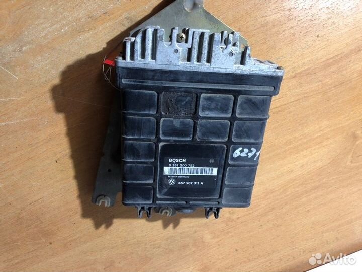 Блок управления двигателем Volkswagen Passat B3