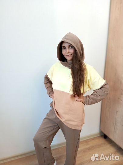 Женский спортивный костюм новый