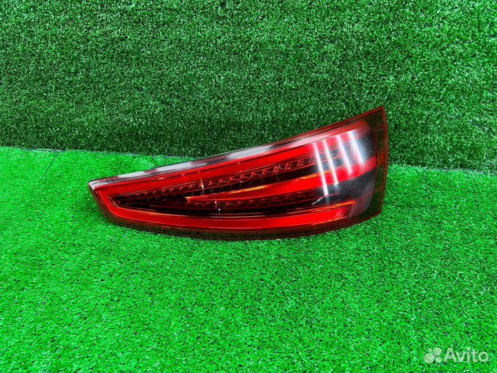 Фонарь задний правый VAG Audi Q3 8U
