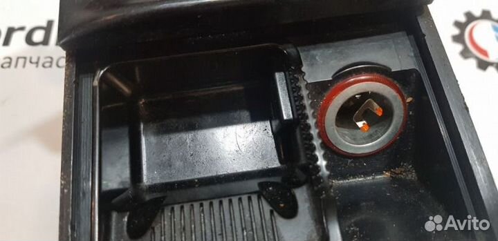 Пепельница передняя Volkswagen Golf 4 хетчбек 1.4