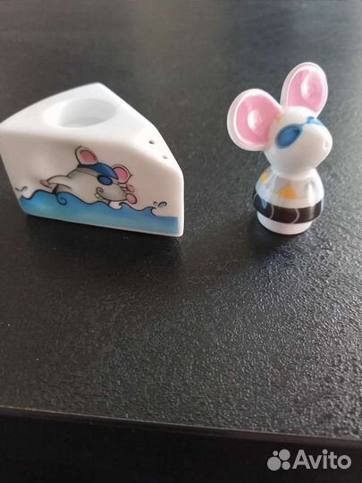 Фарфоровая миниатюрная солонка с перечницей мышка