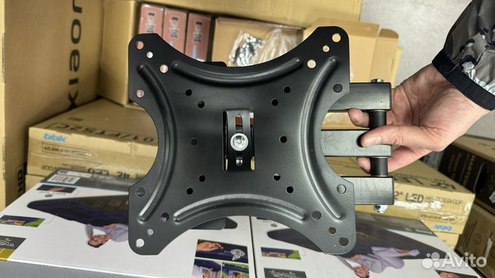 Кронштейн для телевизора поворотный