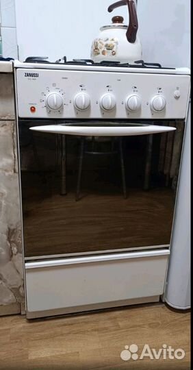 Газовая плита бу zanussi с электрической духовкой
