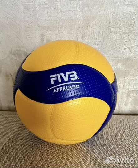 Волейбольный мяч mikasa V300W