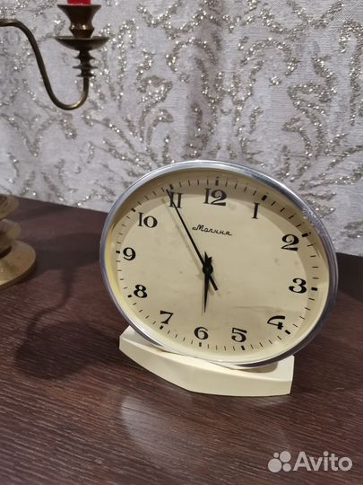 Настольные часы