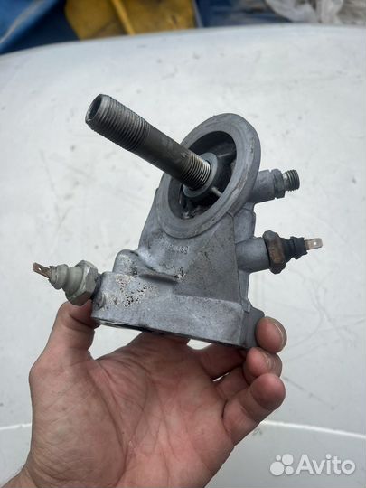 Кронштейн масляного фильтра VAG 1.9TDI 048115417A