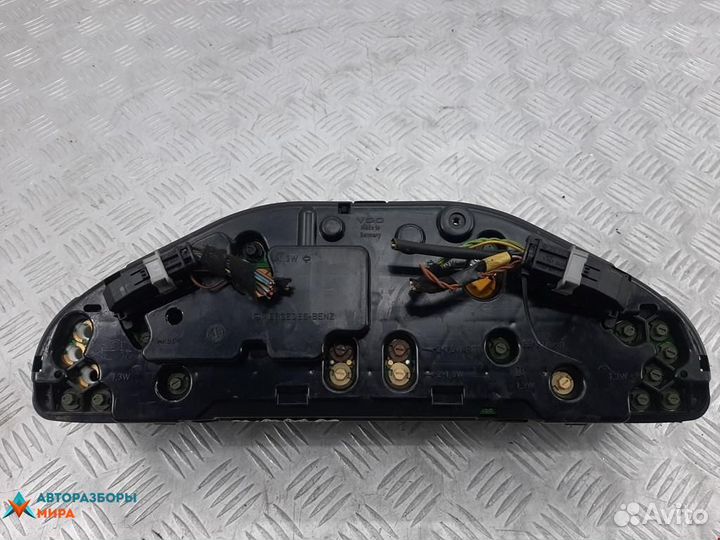 Щиток приборов (приборная панель) Mercedes-Benz