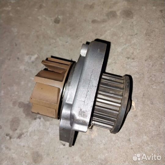 Помпа на fiat doblo