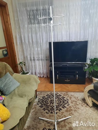 Штатив медецинский для капельницы