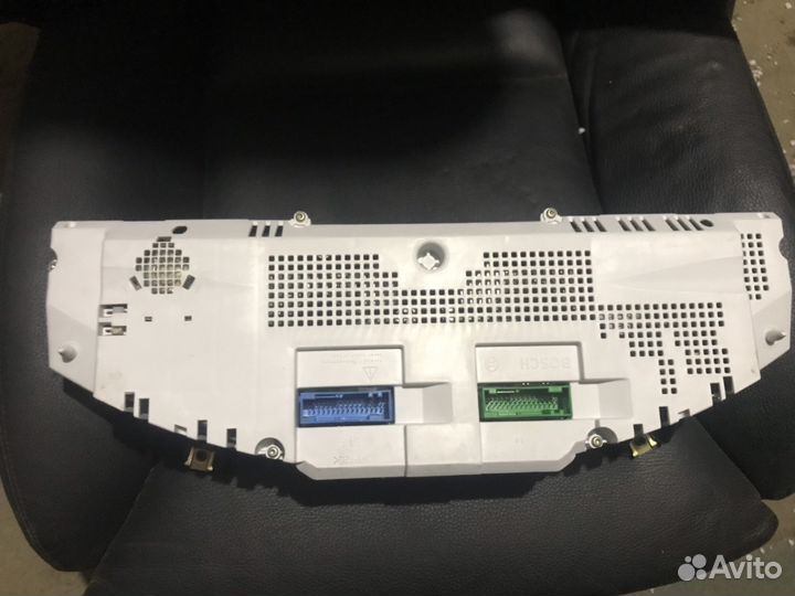 Щиток приборов на Бентли Континенталь GT