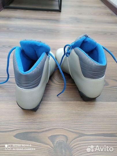 Лыжные ботинки