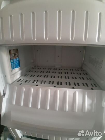 Морозильная камера indesit SFR 167