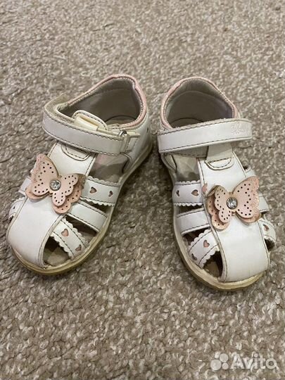 Сандали для девочки