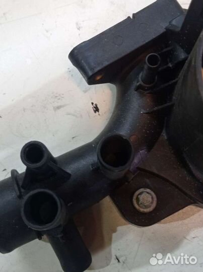 A6512001956 кронштей топливного фильтра om651