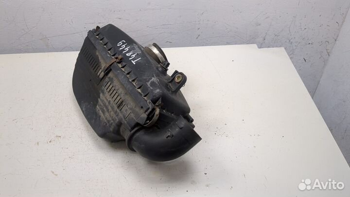 Корпус воздушного фильтра Subaru Forester (S11), 2004