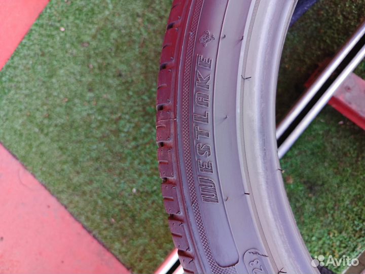 Westlake SA37 225/45 R17