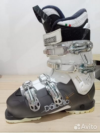 Женские горнолыжные ботинки dalbello