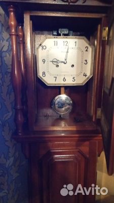 Антиквариат. Напольные часы с боем