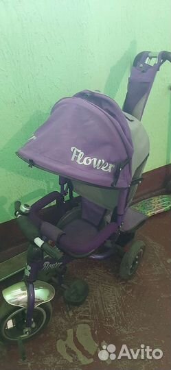 Детский велосипед с ручкой