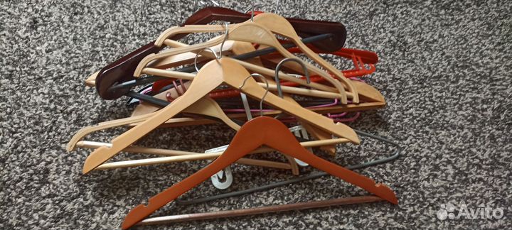 Крючки вешалки