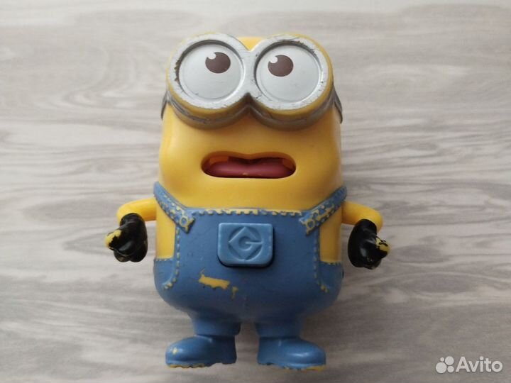Миньон игрушка из Макдональдс