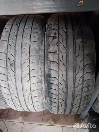 Toyo DRB 215/55 R17