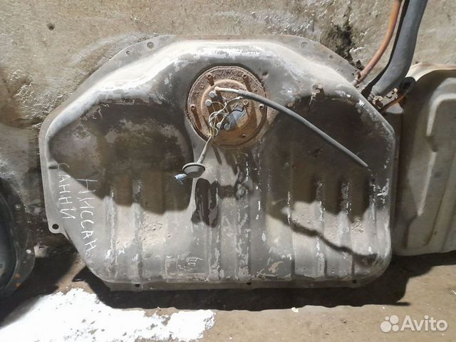 Топливный бак nissan sunny 2002г. АКПП