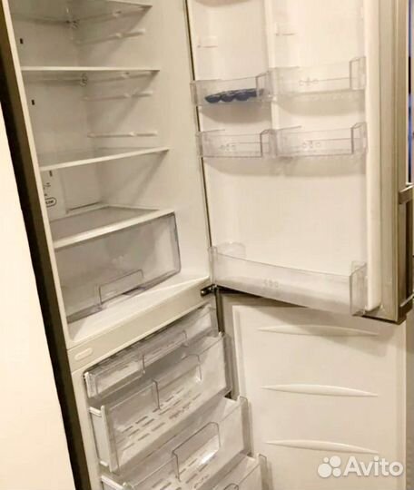 Холодильник LG