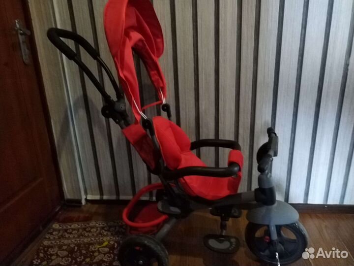 Трехколесный велосипед