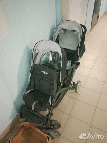 Коляска для двойни
