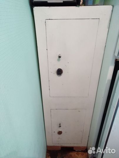 Сейфы 3 шт. СССР.Разные,несгораемый