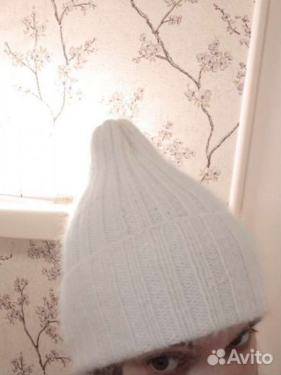 Шапка из пуха норки белая