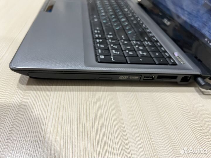 Ноутбук asus core i3