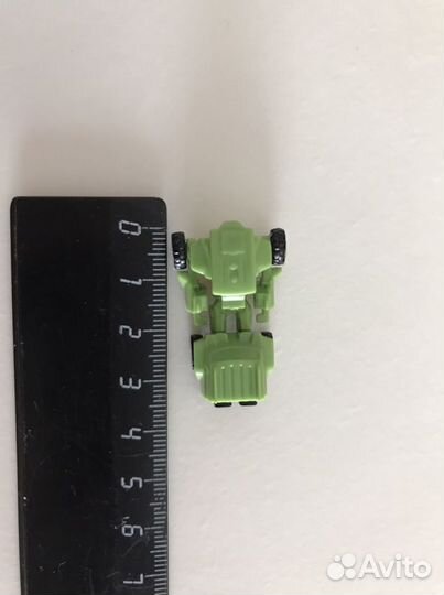 Трансформер из Kinder Surprise