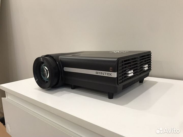 Проектор Byintek BT96Plus