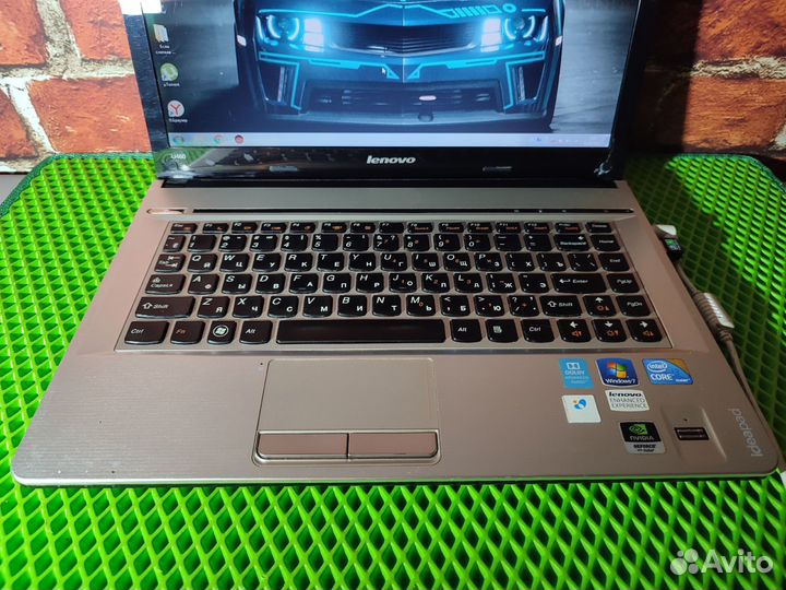 Lenovo Ideapad U460 - Core i3 \ 4 Озу \ 1 GB Видео