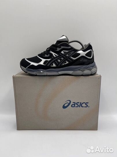 Кроссовки мужские asics