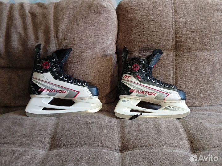 Коньки хоккейные